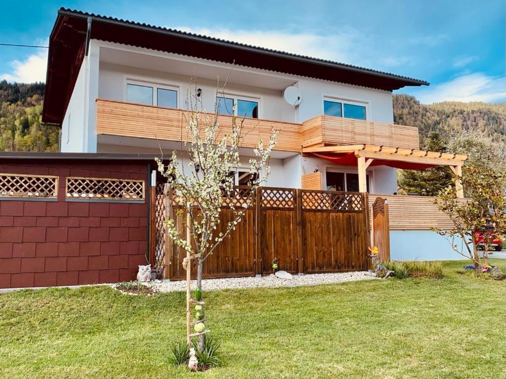 Ferienwohnung Resi Mit Traumhaftem Seepanorama Steindorf am Ossiacher See Extérieur photo